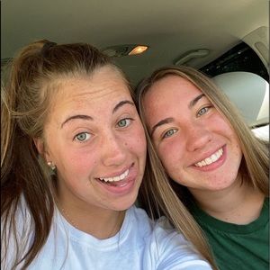 Meet your Posher, Ava